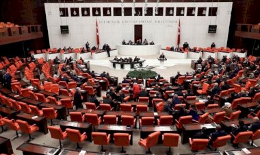 Seçim barajının düşürülmesini içeren kanun teklifi meclis başkanlığına sunuldu