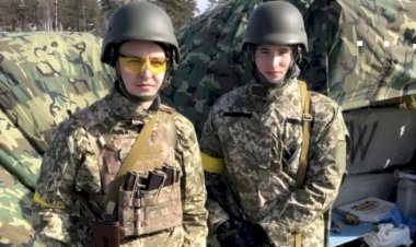 Ukrayna'da okulu bırakıp asker olan gençler: 'Festivale gider gibi görünüp Kalaşnikof tutuyorlar'