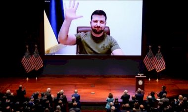 Zelenskiy ABD Kongresi’nden uçuşa yasak bölge talep etti