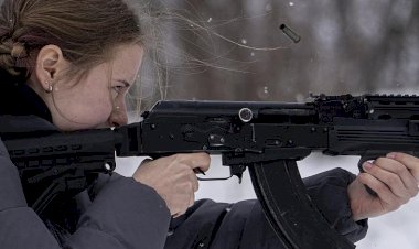 Ukrayna işgalinin ardından Polonya’da silah eğitimi alanların sayısında patlama yaşanıyor