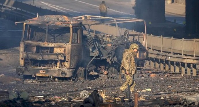Kiev: Saldırıların gölgesinde gündelik hayat