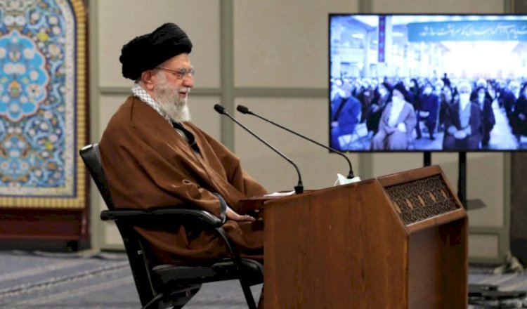 Hamaney ABD’yi Ukrayna Krizi Nedeniyle Eleştirdi