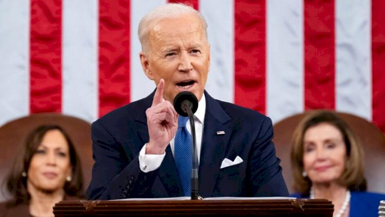 Biden: Rus diktatör, yabancı bir ülkeyi işgal ediyor; ABD hava sahasını Rus uçaklarına kapattık