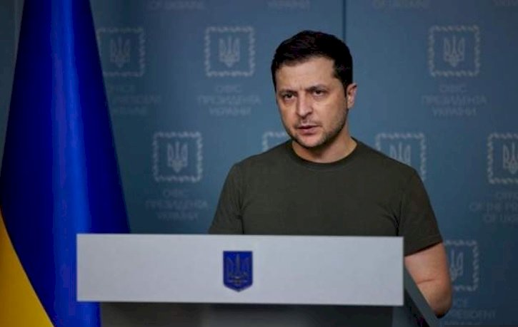 Zelenskiy: Rüzgara direndik, şimdi sokağa çıkmalı ve şehirlerimizden bu belayı defetmelisiniz