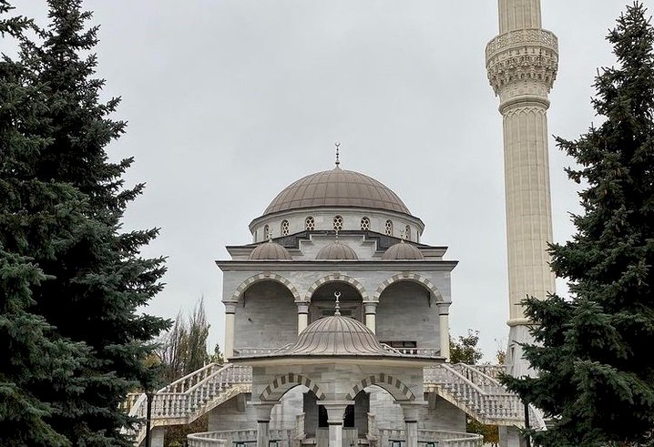 Canlı Anlatım- Ukrayna: Türklerin de içinde bulunduğu cami vuruldu