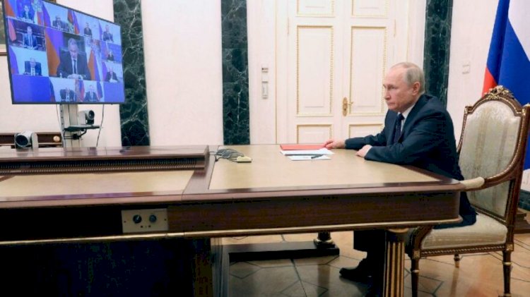 Eski Rus bakan: Putin darbeyle devrilebilir