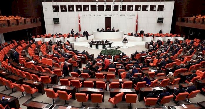 Seçim barajının düşürülmesini içeren kanun teklifi meclis başkanlığına sunuldu