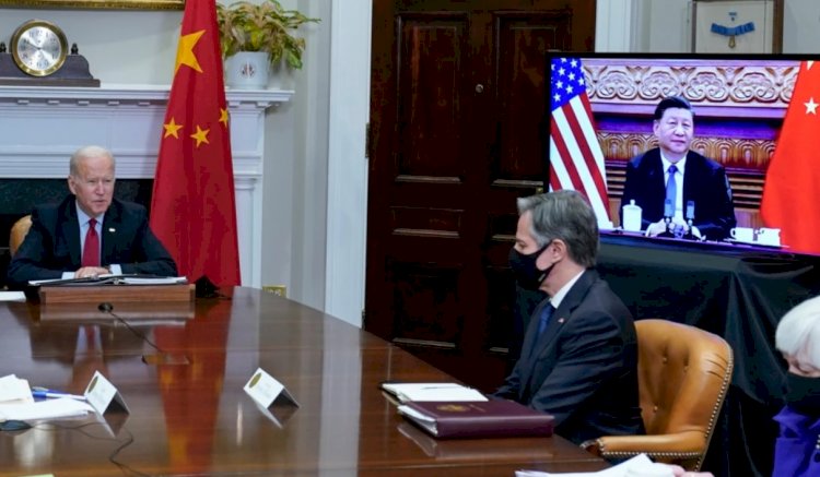 Biden Xi ile Telefonda Görüşecek