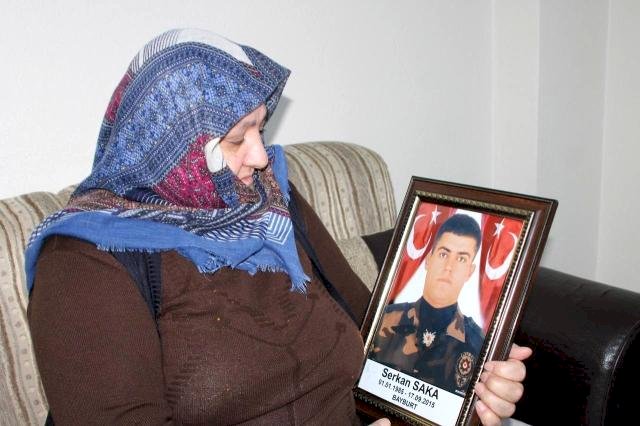 Şehit annesinin sözleri yürekleri dağladı: "6 senedir dua ediyorum bir kere rüyamda görmek için"