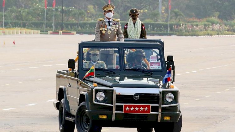 Myanmar'ın askeri lideri Hlaing, ordunun 'terörist' muhalefetle müzakere etmeyeceğini söyledi