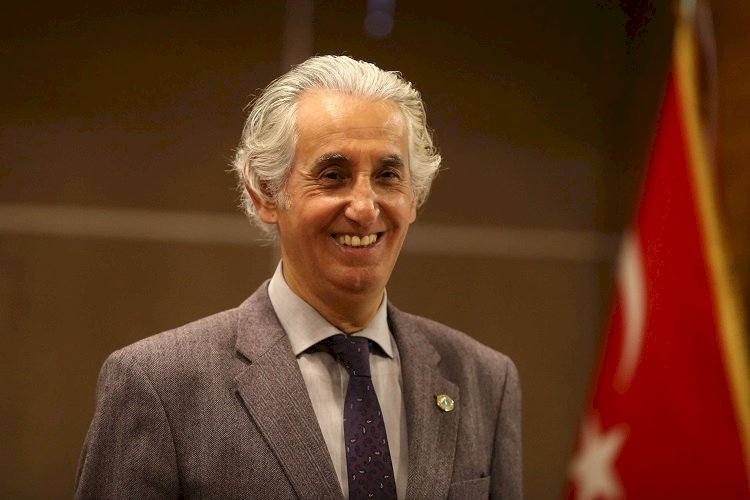 Prof. Dr. Haydar Sur: “Halk sağlığının korunması için öncelik ‘barış’tır”