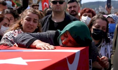 Şehit Asteğmen Abdullah Kürşat Kupşen gözyaşlarıyla son yolculuğuna uğurlandı