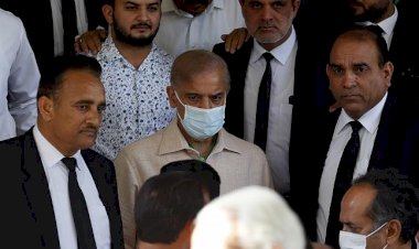 Pakistan Meclisi'nde yapılan oylamada, Şahbaz Şerif başbakanlığa seçildi