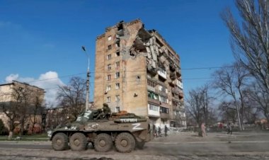 Ukrayna Başbakanı: Mariupol'deki kuvvetler, Rusya'nın 'teslim olun' çağrısına karşı duruyor