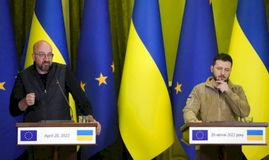 AB: Rusya'ya er ya da geç petrol ve gaz ambargosu uygulayacağız