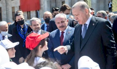 Kim bu Mustafa Şentop’un kavga ettiği AKP’li trol