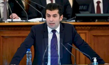 Bulgaristan Başbakanı Ukrayna'ya silah alınması için maaşını bağışladı