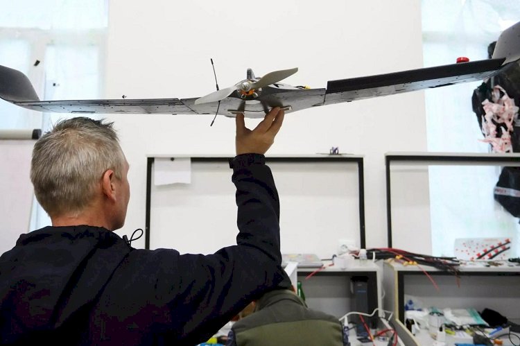 Ukrayna'da amatör drone pilotları Rus ordusuna karşı SİHA üretiyor