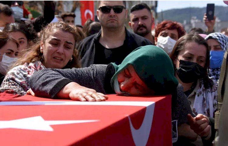 Şehit Asteğmen Abdullah Kürşat Kupşen gözyaşlarıyla son yolculuğuna uğurlandı