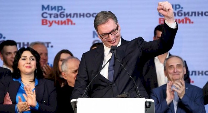 Sırbistan'da seçimi Vucic kazandı