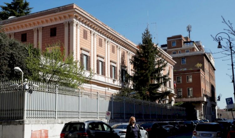 Rus Diplomatları Sınırdışı Edenler Artıyor