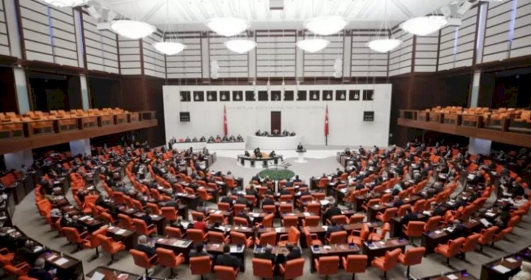 AKP, Avukatlık Yasası değişikliğini Meclis’e sundu: İkinci barolar için yeni düzenleme