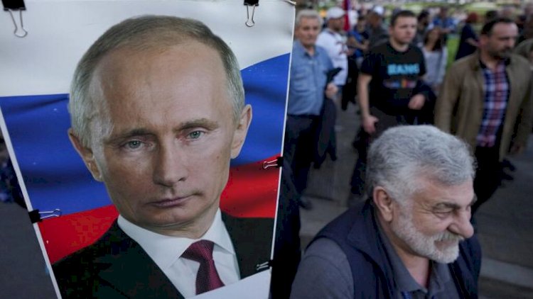 Sırbistan'da Rusya'ya destek protestosu: 'Sırplar ve Ruslar kardeştir'