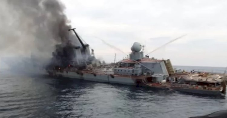 Moskova kruvazörü: Karadeniz'de batan Rus gemisi ve günlerdir oğullarının akıbetini bilmeyen anneler