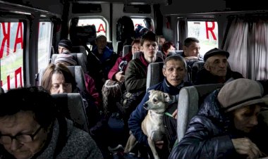 Mariupol'da son durum: Azovstal fabrikasından 25 sivil tahliye edildi