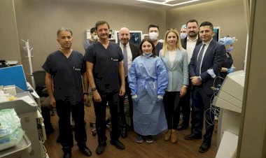 METAVERSE EVRENİNDE CANLI ENDOSKOPİK OBEZİTE TEDAVİSİ