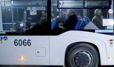 Ukrayna: Azovstal'dan 53’ü ağır yaralı 264 asker tahliye edildi