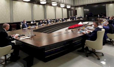 Erdoğan iki isim hariç bütün bakanları gönderiyor. Ankara kulislerini karıştıran iddia!