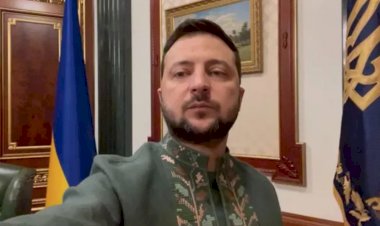 Zelenskiy gömlekle görüntü verdi: 'Rusya Donbass'ı cehenneme çevirdi'