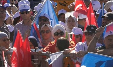 AKP'nin 'Kalesi'nde DEVA Mitingi Nasıl Yankılandı?
