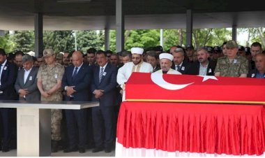 Türkiye şehitlerini gözyaşlarıyla uğurladı