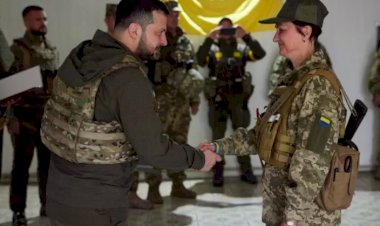 Zelenskiy cephe hattına gitti: Ukrayna'daki gelişmeler müzakere çağrıları için ne anlatıyor?