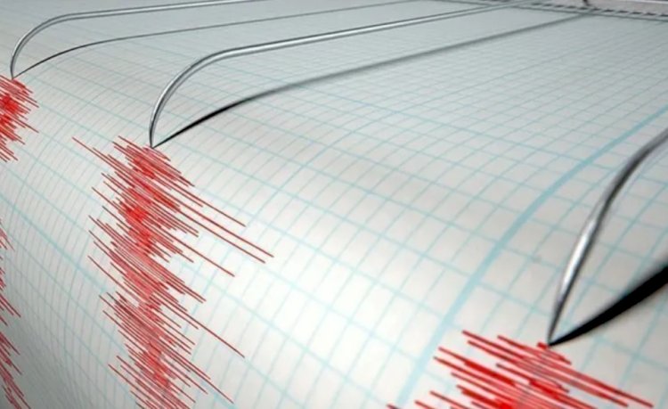 İzmir açıklarında 4.4 büyüklüğünde deprem