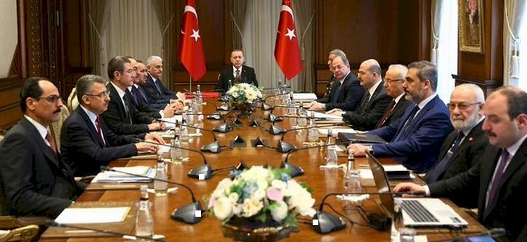 On soruda politik bir savaş şirketi SADAT