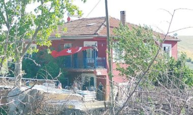 Şehit Uzman Çavuş Ercan Özcan'ın şehadet haberi Balıkesir'deki ailesine verildi