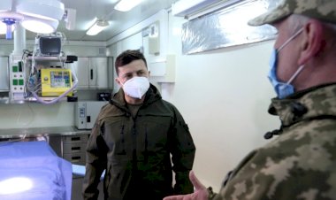 Zelenski Doğu’daki Şehirlere Gitti