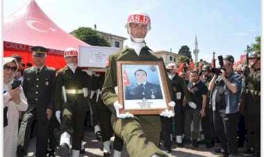 Şehit Uzman Çavuş Gökhan Demir, son yolculuğuna uğurlandı
