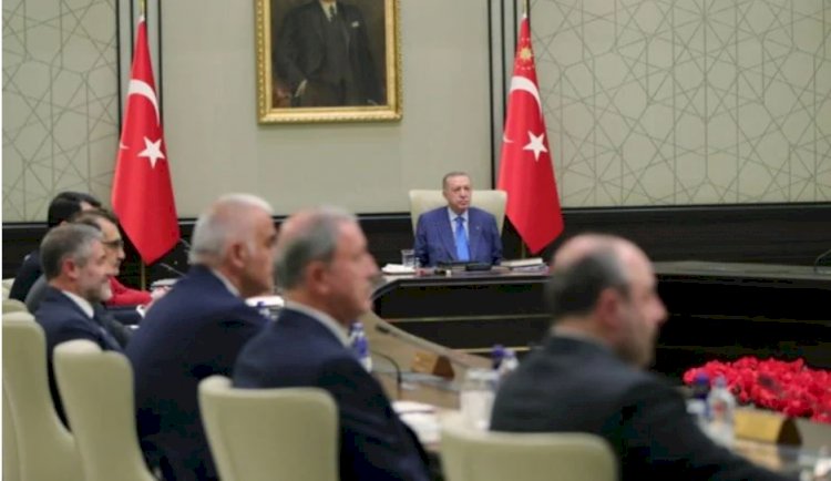 'AKP ve Saray kulislerinden olay yaratacak iddialar': İşte gidecek bakanlar ve yeni isimler