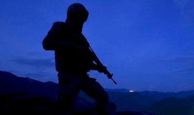 Hakkari Derecik'te kazada yaralanan asker şehit oldu
