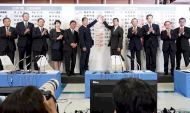 Japonya'da seçimleri Şinzo Abe'nin partisi kazandı