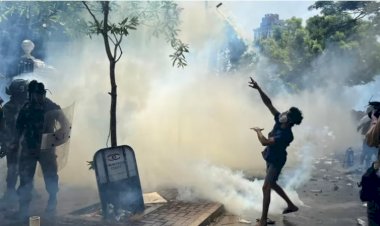 Sri Lanka'da OHAL ilan edildi, polis göstericilere karşı göz yaşartıcı gaz kullandı