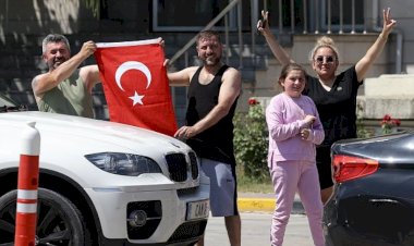 Yaz tatilini Türkiye'de geçiren gurbetçiler: Paramız memlekette para ediyor, fakat her şey zamlanmış