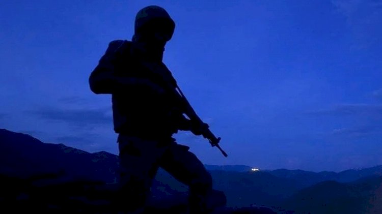 Hakkari Derecik'te kazada yaralanan asker şehit oldu