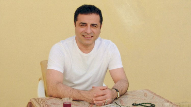 Selahattin Demirtaş'tan 'Türkiye açılımı' çıkışı: Çanakkale Şehitliği'ni ziyaret edip...
