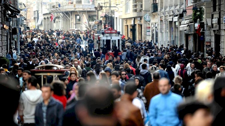 MetroPOLL anketinden dikkat çeken sonuç: AK Partililerin yüzde 40'nın refah seviyesi düştü