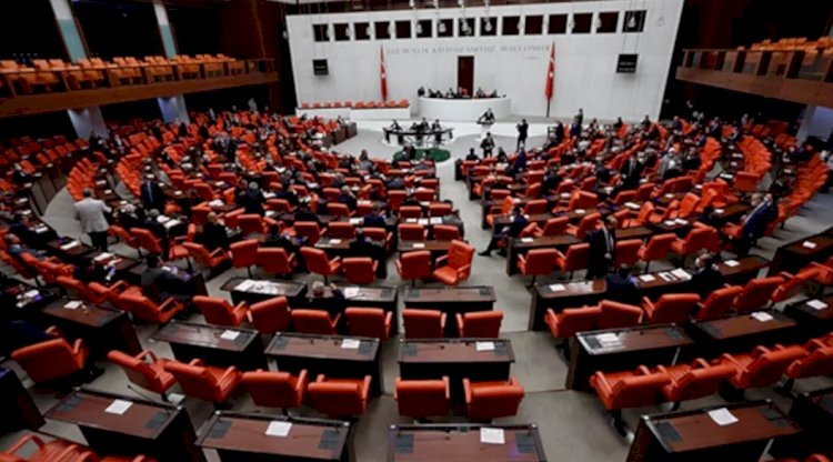 Bozkurt: Seçimden HDP'nin ana muhalefet olduğu bir tablo çıkabilir